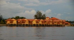Homestay Haji Dorani Sungai Besar Selangor : The distance from shah